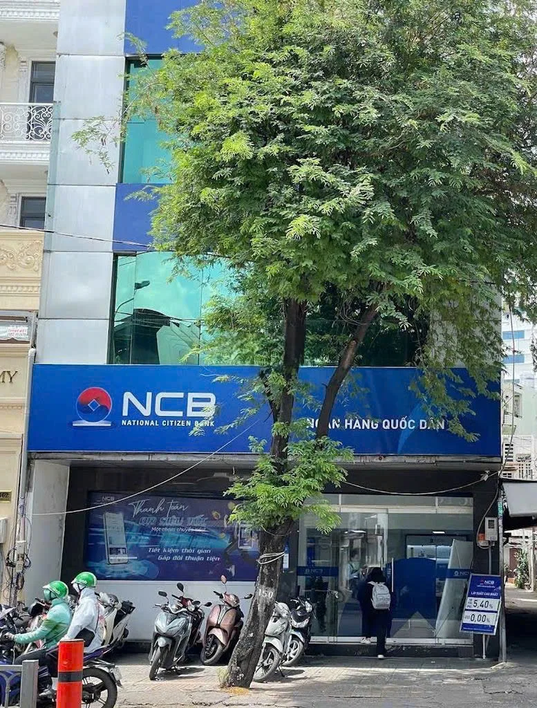CHO THUÊ NHÀ MẶT TIỀN : 458-460 Trường Chinh, Phường 13, Quận Tân Bình. Giá thuê: 80 triệu/tháng