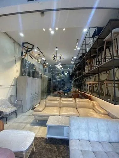 CHO THUÊ NHÀ MẶT TIỀN : 217 Ngô Gia Tự, Phường 2, Quận 10. Giá thuê: 55 triệu/tháng