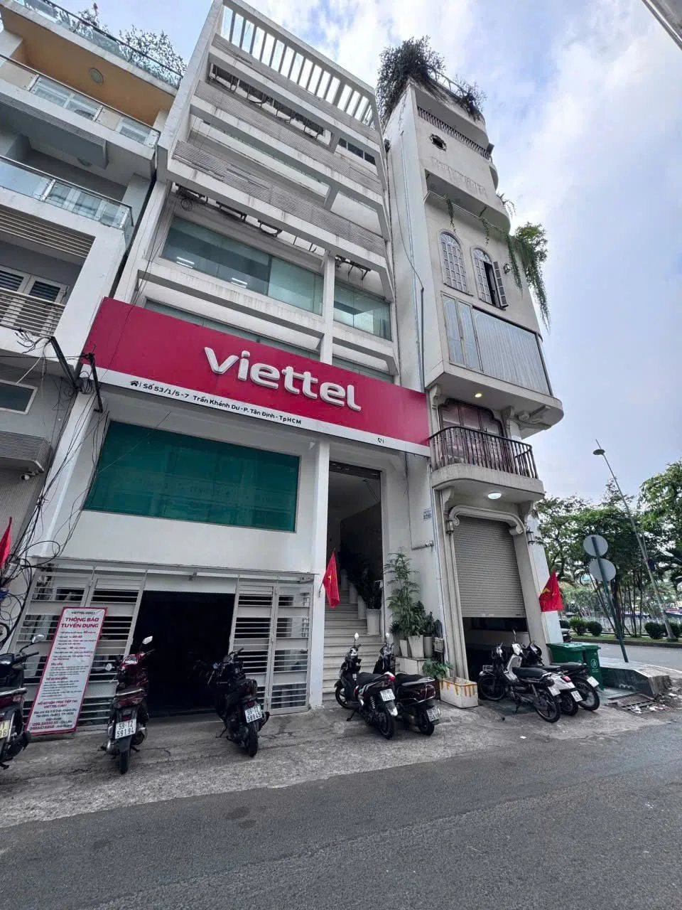 BÁN TÒA NHÀ : 53/1/5-7 TRẦN KHÁNH DƯ, QUẬN 1 – 7 TẦNG THANG MÁY – GIÁ 60 TỶ