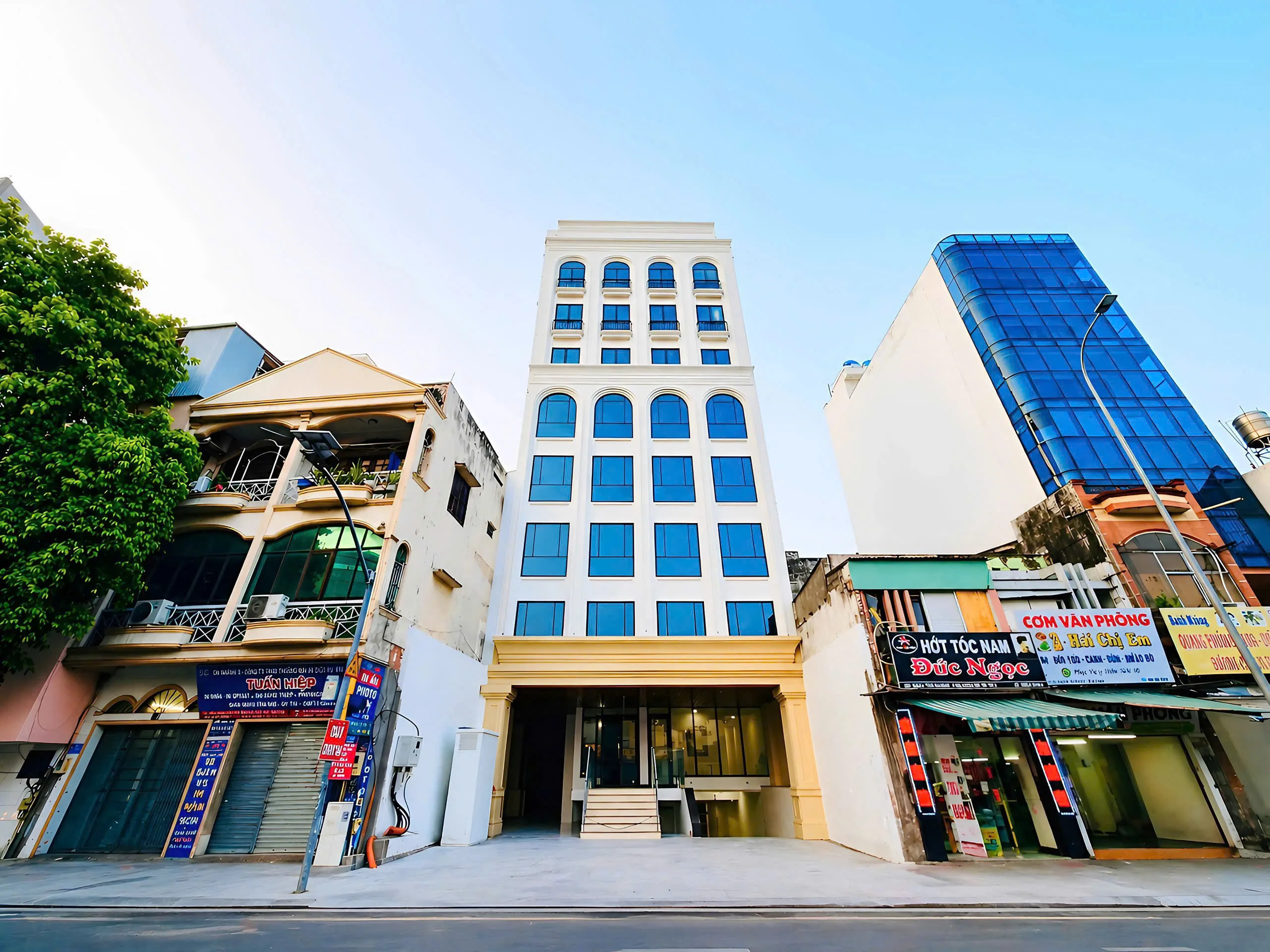 BÁN BUILDING : 9–11–13 PHỔ QUANG, TÂN BÌNH – 2 HẦM + 10 TẦNG – GIÁ 225 TỶ 