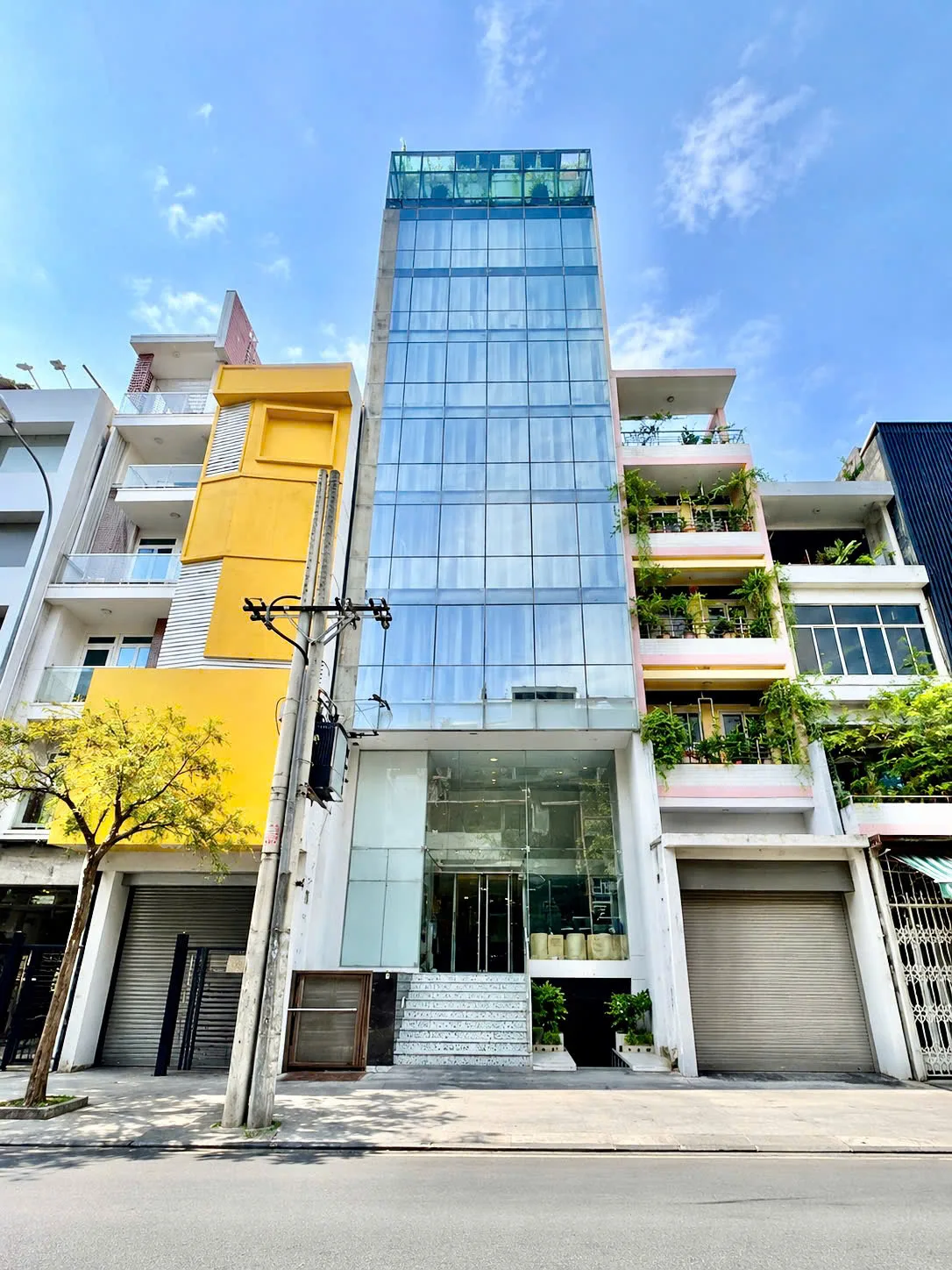 BÁN BUILDING : 722 SƯ VẠN HẠNH, QUẬN 10 – HẦM + 10 TẦNG . GIÁ BÁN 130 TỶ THƯƠNG LƯỢNG