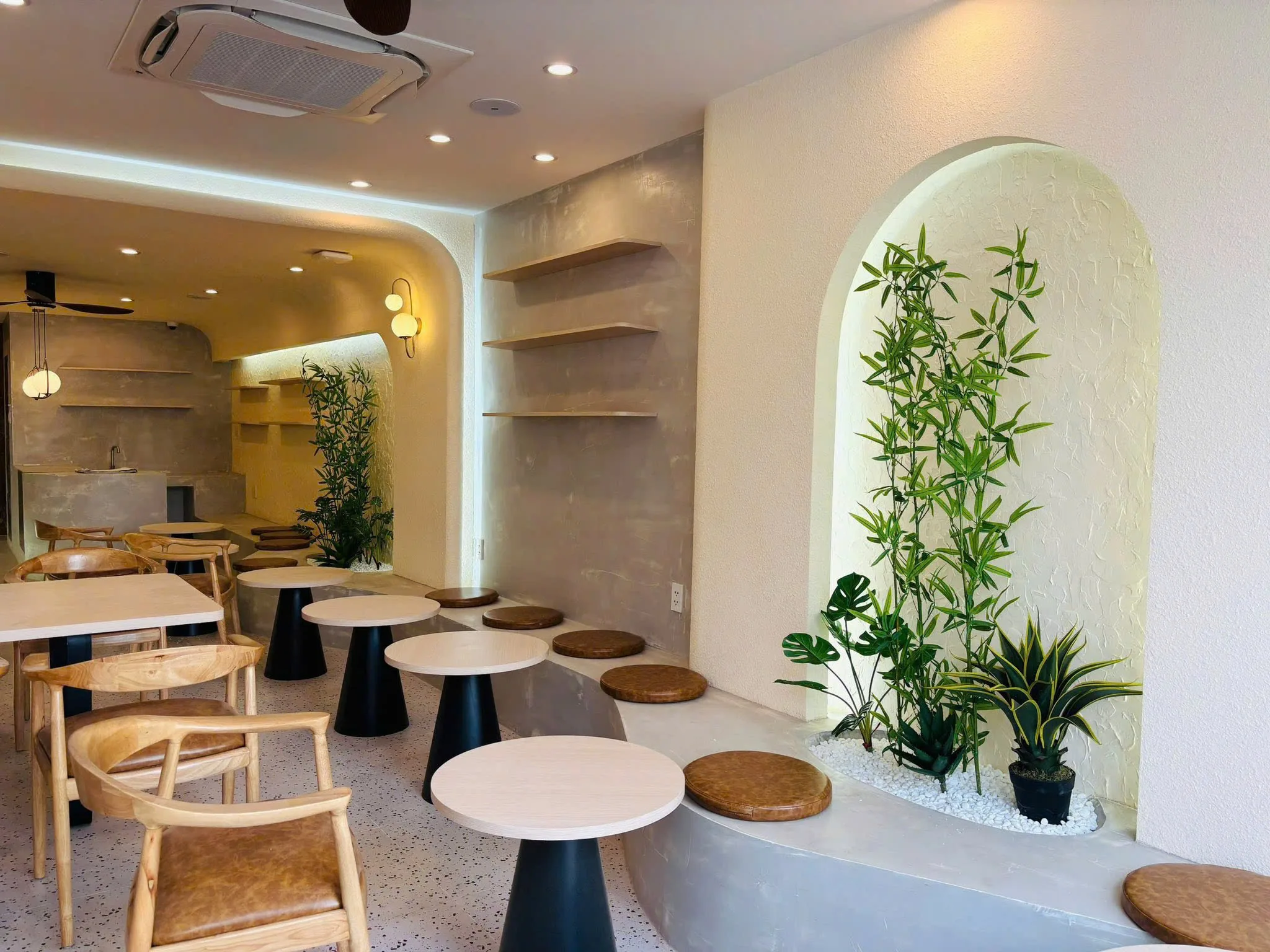 CHO THUÊ TÒA NHÀ MẶT TIỀN : 90 Đường Số 8, Phường 11, Quận Gò Vấp. Giá thuê: 50 triệu/tháng