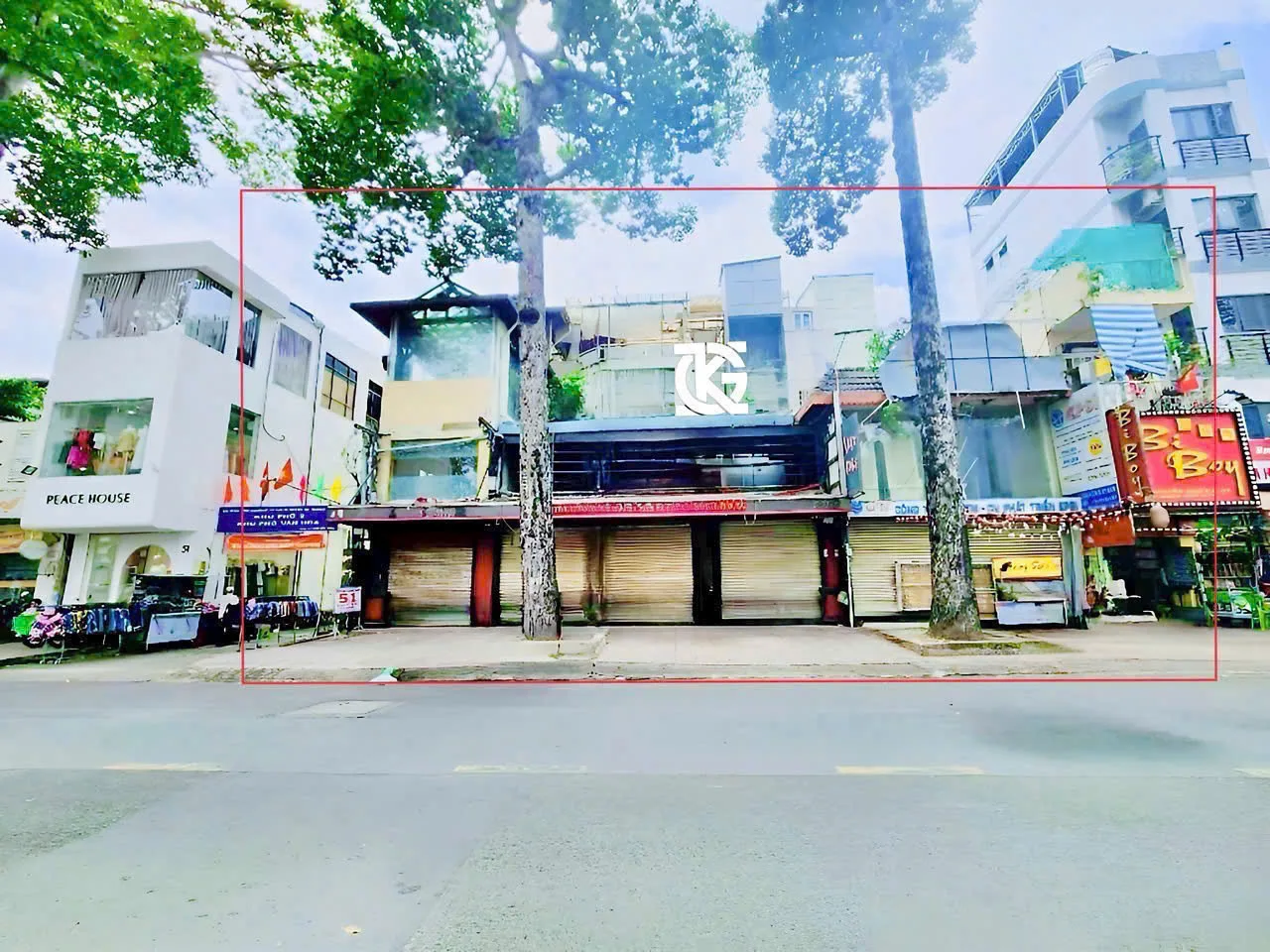 GÓC 2 MẶT TIỀN : 53 NGUYỄN TRÃI, QUẬN 5 – QUỸ TÀI SẢN THƯƠNG MẠI HIẾM . GÍA BÁN: 450 TỶ