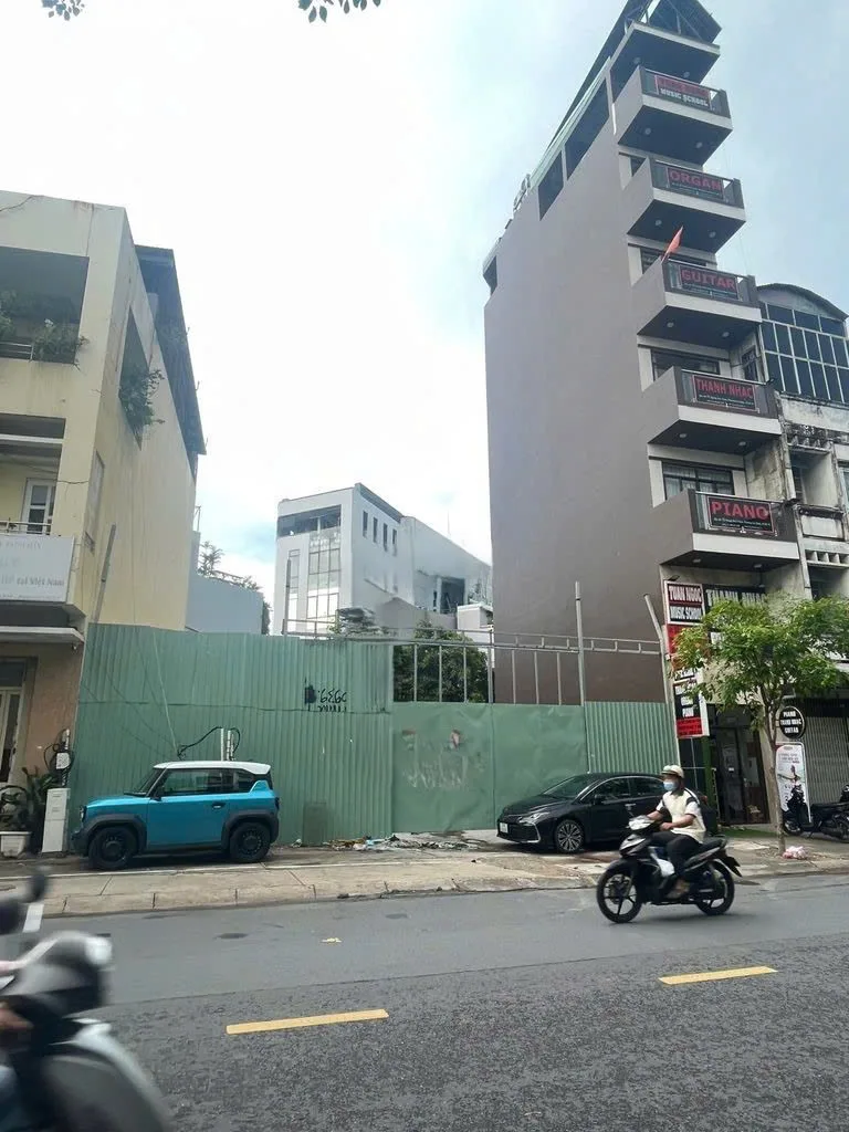 CHO THUÊ ĐẤT TRỐNG MẶT TIỀN : 54 Hoàng Hoa Thám, Phường 7, Quận Bình Thạnh. Giá thuê: 125 triệu/thán