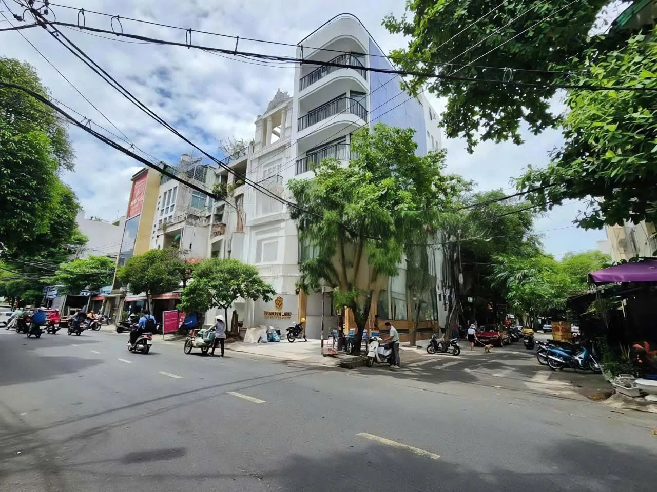 CHO THUÊ TÒA NHÀ 2 MẶT TIỀN : 29 ĐƯỜNG A4, PHƯỜNG 12, QUẬN TÂN BÌNH. GIÁ THUÊ : 130 TRIỆU/THÁNG