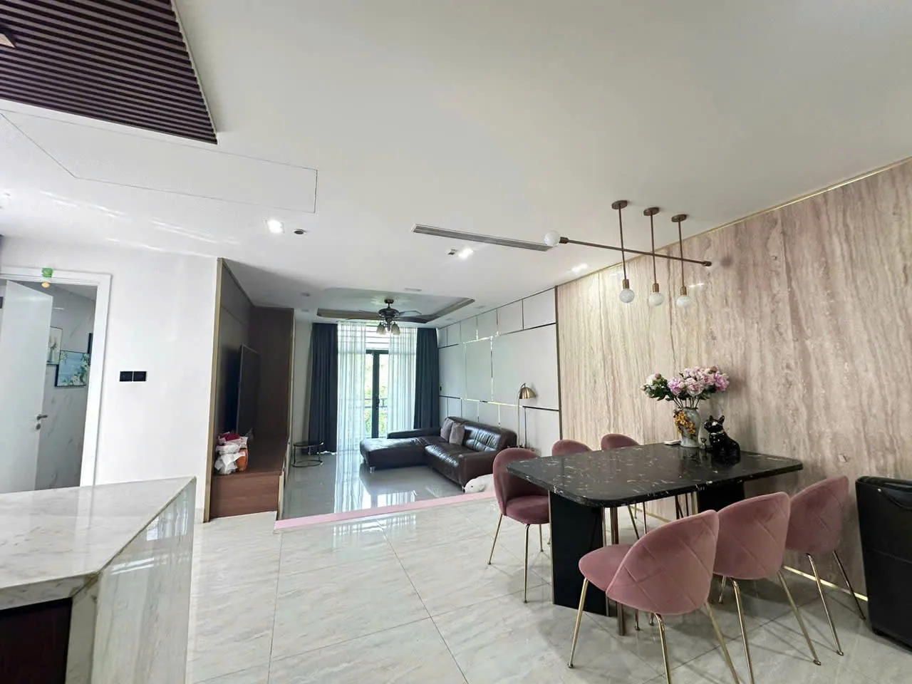 CHO THUÊ BIỆT THỰ CAO CẤP :  TRẦN XUÂN SOẠN, QUẬN 7. GIÁ THUÊ : 3.000 USD/THÁNG