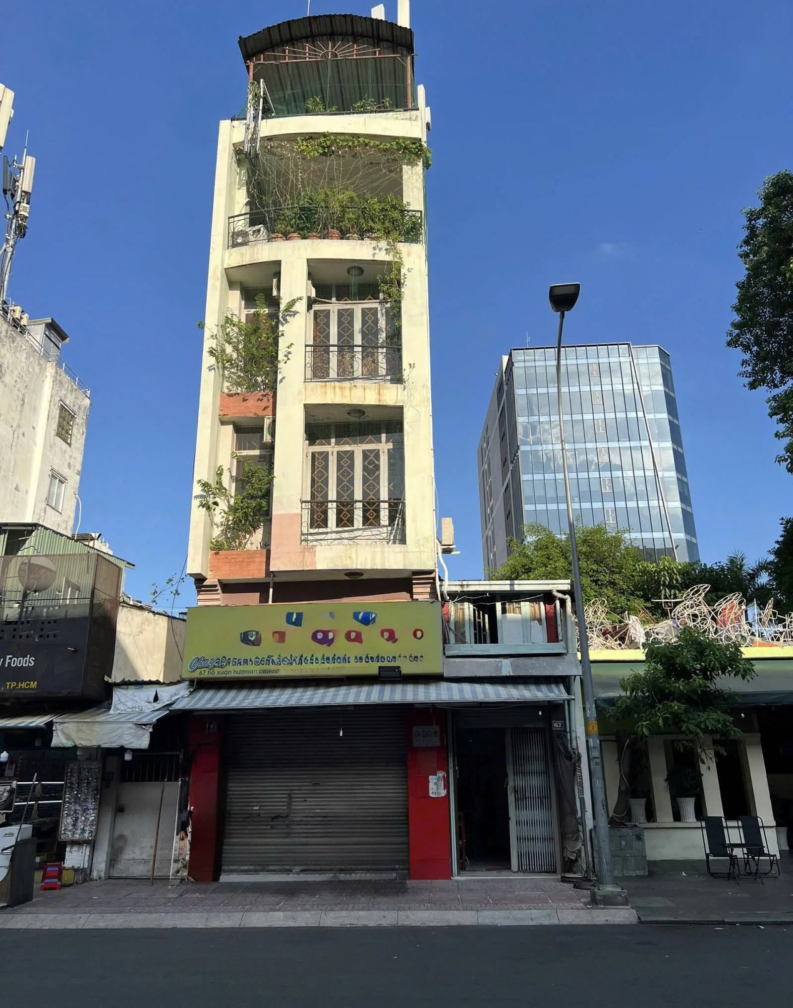 Cho thuê Nhà mặt tiền : 67 Hồ Xuân Hương, Quận 3. Giá thuê: 65 triệu/tháng.