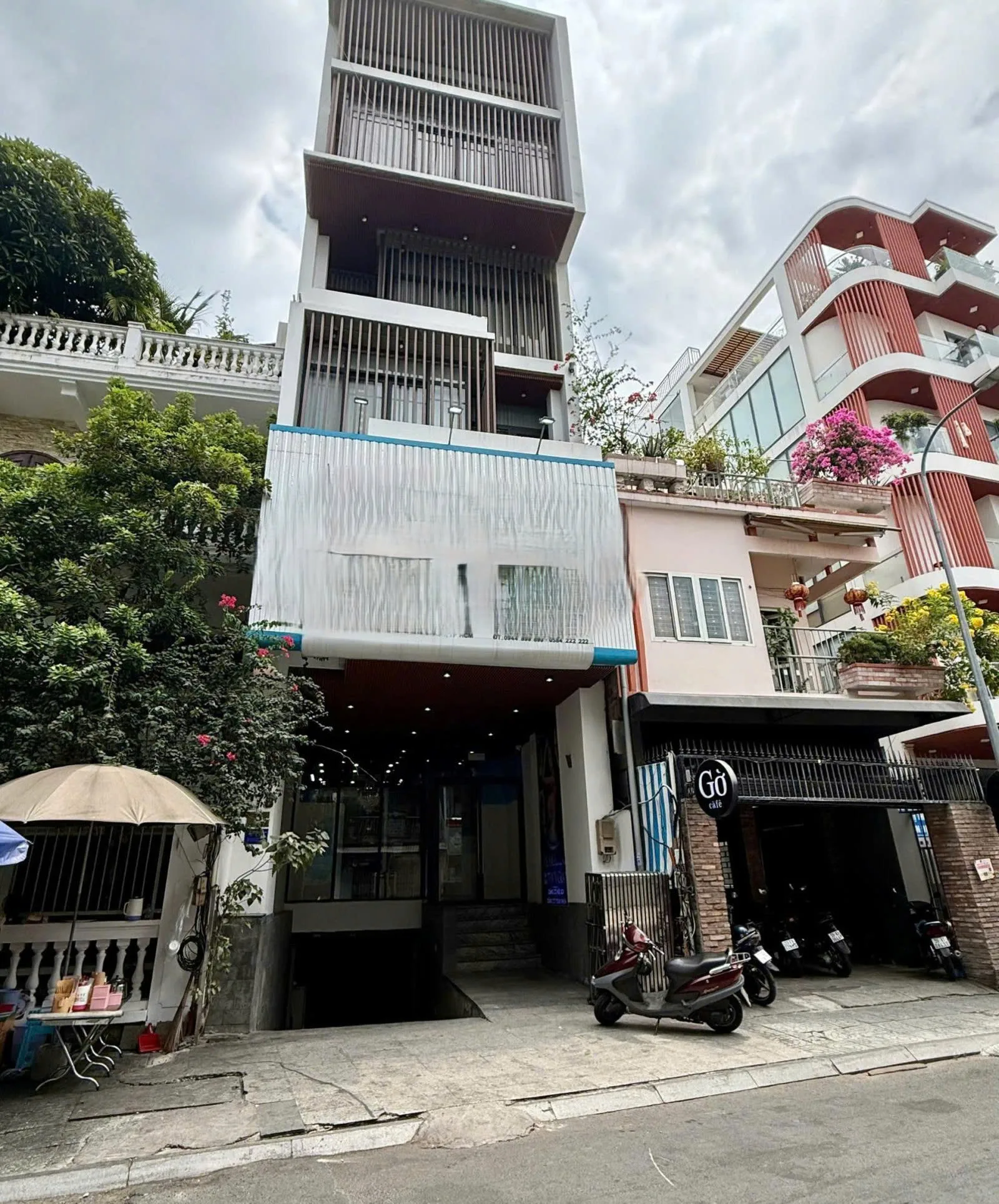 Cho thuê Nhà mặt tiền : 27B Thạch Thị Thanh, Phường Tân Định, Quận 1. Giá thuê: 160 triệu/tháng.