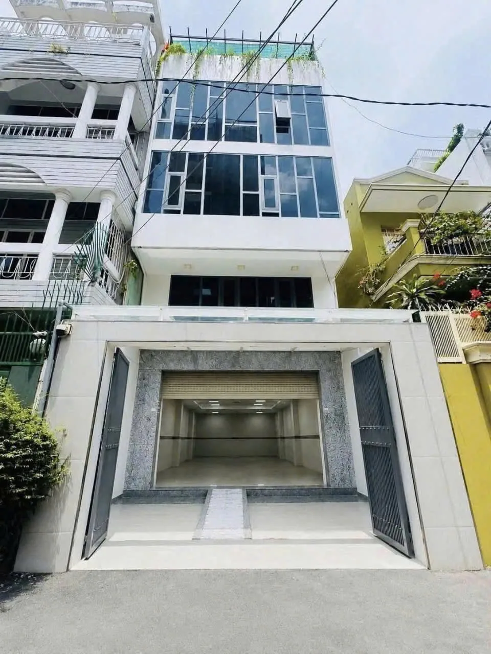 Cho Thuê Tòa Nhà : 136/12 Vườn Chuối, Phường 4, Quận 3. Giá thuê: 80 triệu/tháng